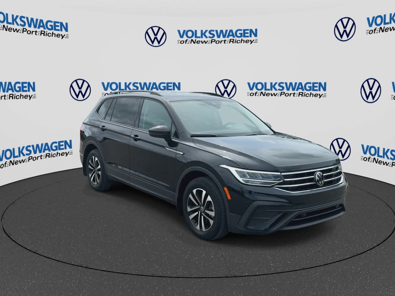 Used 2024 Volkswagen Tiguan S FWD image 2