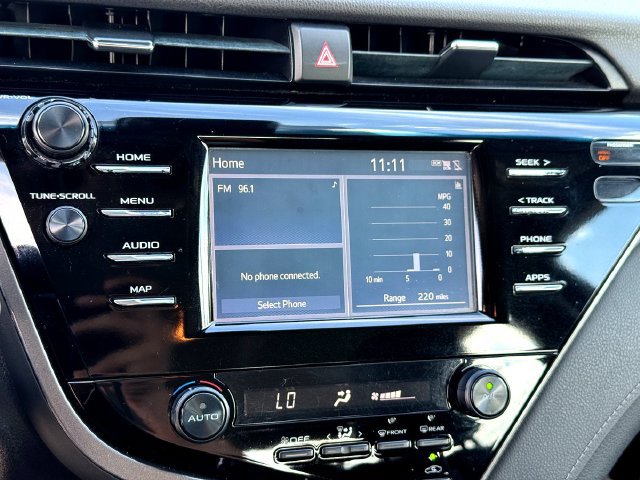 Used 2019 Toyota Camry SE FWD image 21