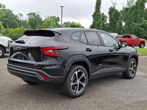 New 2026 Chevrolet Trax RS w/ Driver Confidence Package FWD image 4