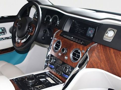 Used 2020 Rolls-Royce Cullinan AWD/4WD image 20