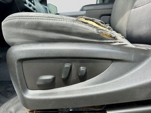 Used 2018 Chevrolet Silverado 1500 LT w/ All Star Edition AWD/4WD image 3