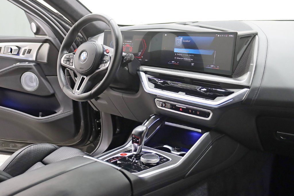 Used 2023 BMW XM AWD/4WD image 34