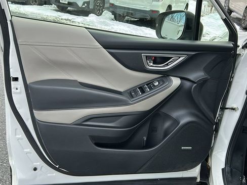 Certified 2022 Subaru Forester Limited image 8