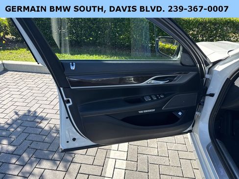 Used 2018 BMW 740i xDrive image 6