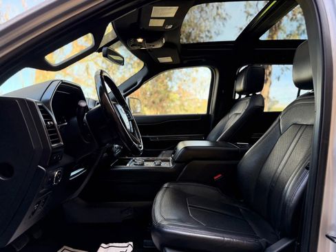 Used 2019 Ford Expedition Limited image 20