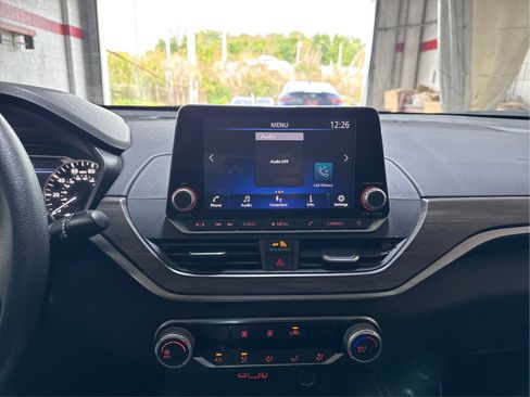 Used 2023 Nissan Altima 2.5 SV FWD image 15