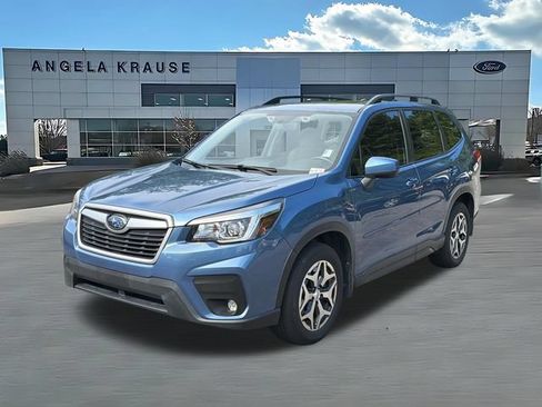 Used 2020 Subaru Forester Premium AWD/4WD image 3