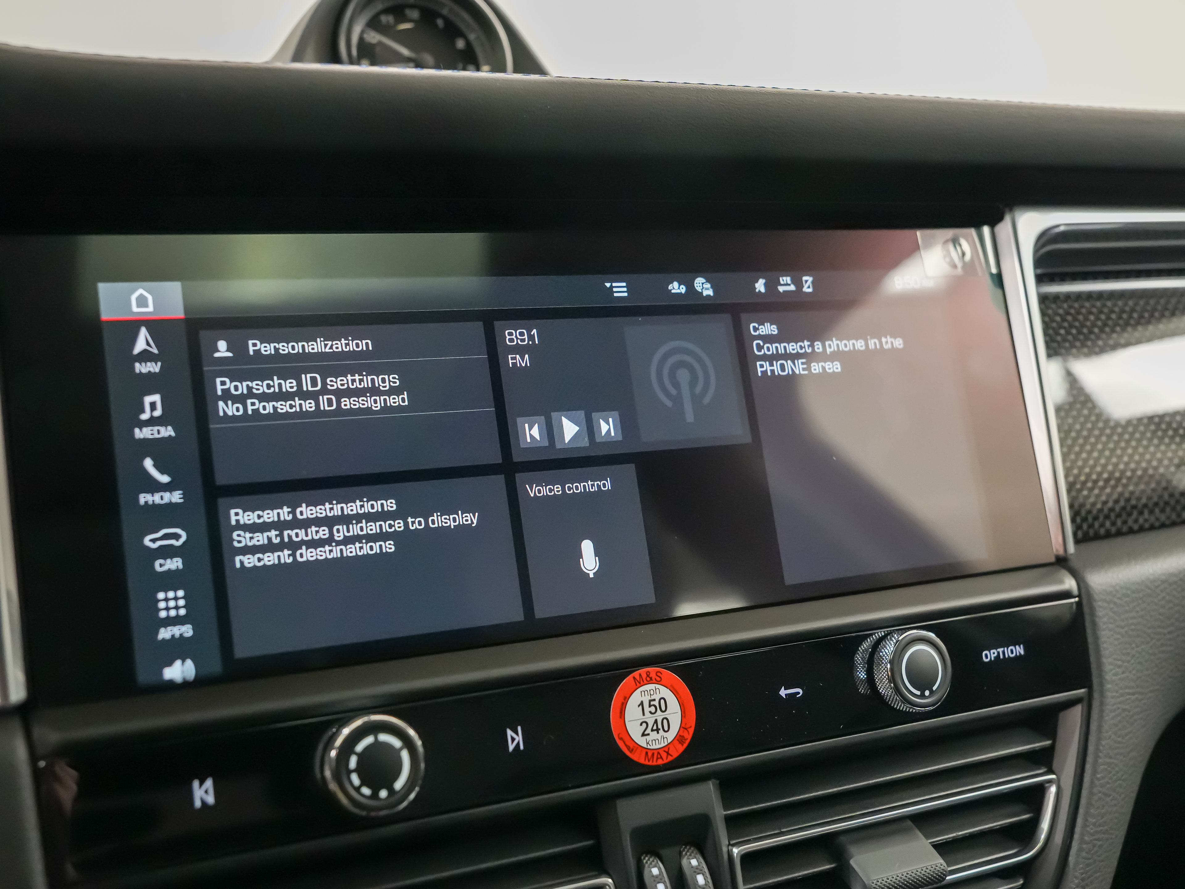 Certified 2026 Porsche Macan S AWD/4WD image 30