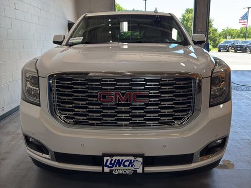 Used 2018 GMC Yukon Denali AWD/4WD image 8