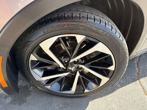 Used 2023 Mitsubishi Outlander SEL image 10