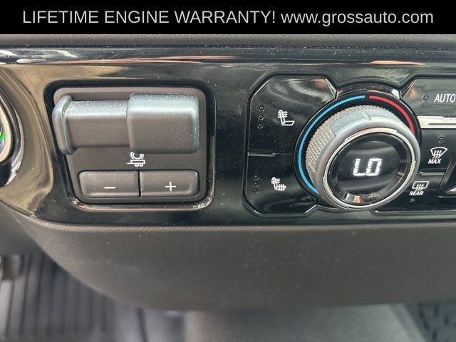 Used 2022 Chevrolet Silverado 1500 LT w/ Leather Package AWD/4WD image 19