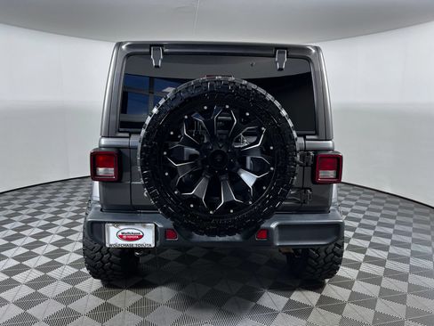 Used 2019 Jeep Wrangler Unlimited Sahara w/ Uconnect 4C Nav & Sound Group AWD/4WD image 6
