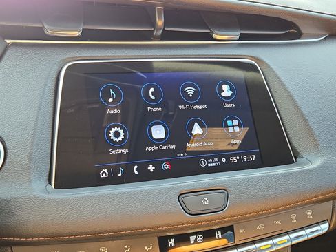 Used 2023 Cadillac XT4 Premium Luxury w/ Technology Package image 19