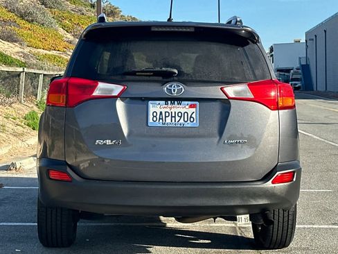 Used 2014 Toyota RAV4 Limited image 8