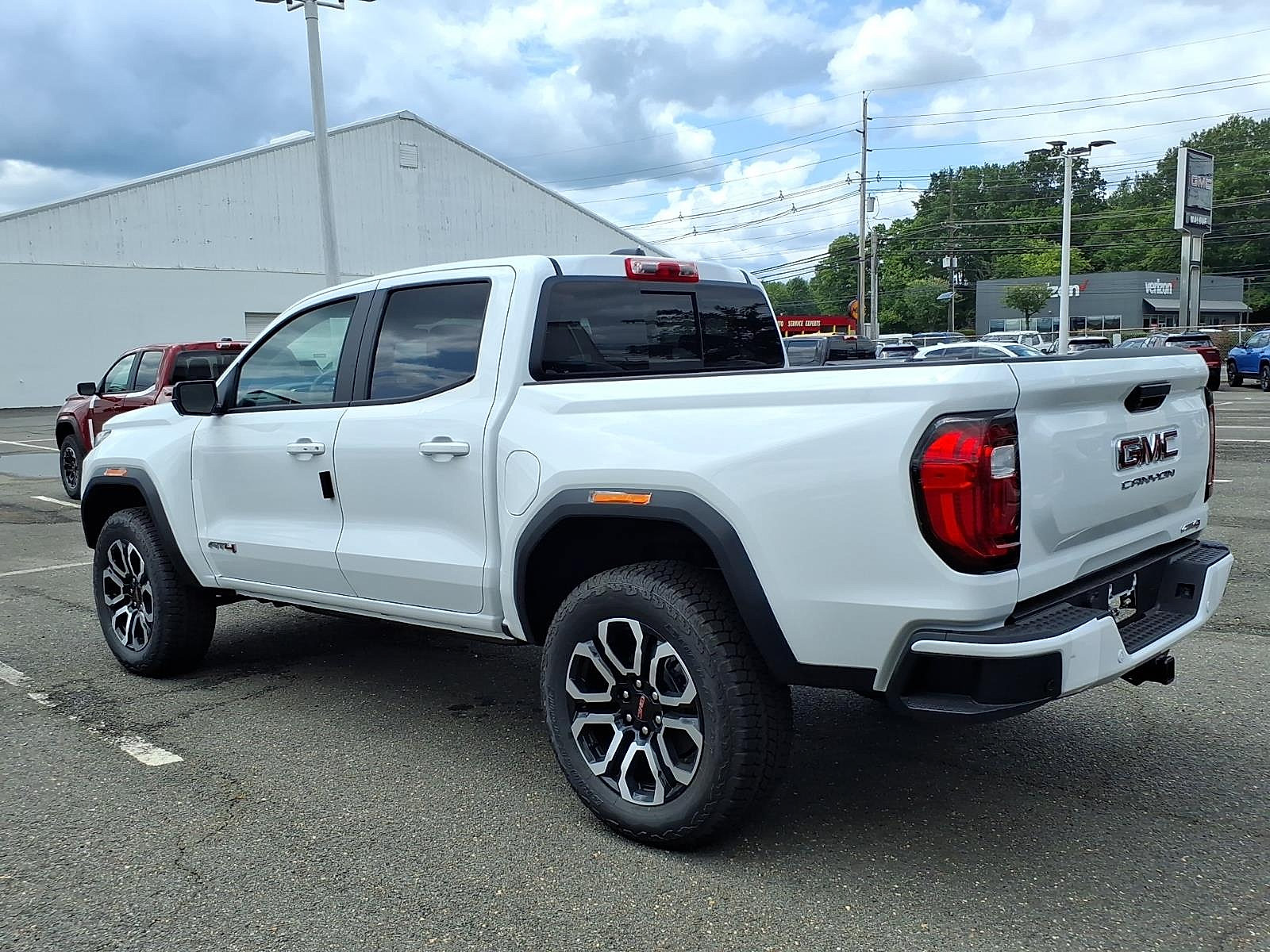 New 2026 GMC Canyon AT4 AWD/4WD image 4
