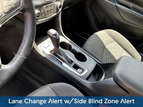 Used 2021 Chevrolet Equinox LT AWD/4WD image 23