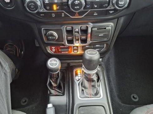 Used 2021 Jeep Wrangler Unlimited Rubicon image 20