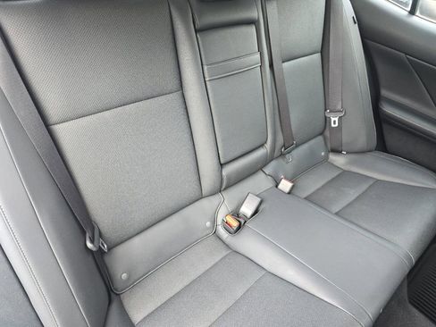 Used 2017 Lexus IS 300 AWD image 21