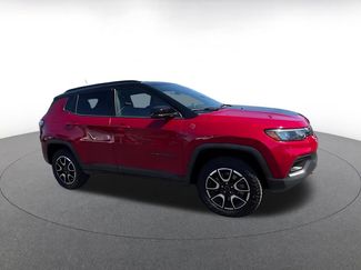 Used 2025 Jeep Compass Trailhawk AWD/4WD video 2