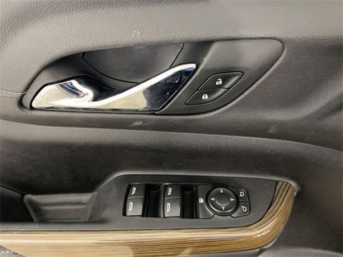 Certified 2023 GMC Acadia SLE w/ LPO, Floor Liner Package image 26