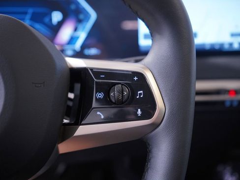 Used 2026 BMW iX xDrive45 w/ Premium Package image 19