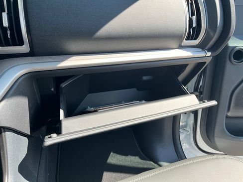 New 2026 Ford Expedition Active RWD image 19