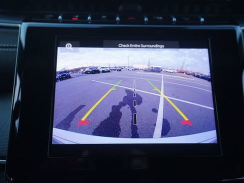 Used 2025 Jeep Grand Cherokee Laredo w/ Luxury Tech Group I image 28