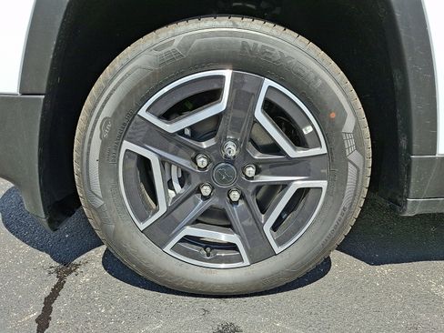 New 2026 Jeep Cherokee Limited AWD/4WD image 5