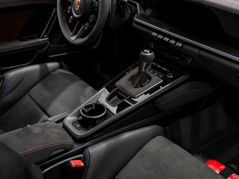 Used 2025 Porsche 911 GT3 RS w/ Weissach Package RWD image 19
