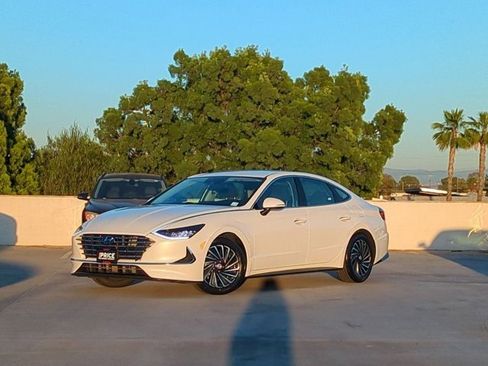 Used 2021 Hyundai Sonata SEL image 1