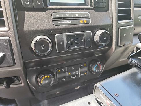Used 2020 Ford F250 XL w/ Power Equipment Group RWD image 24
