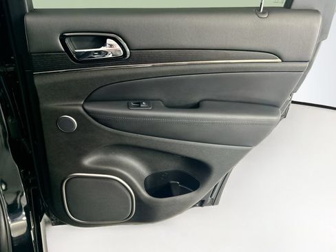 Used 2019 Jeep Grand Cherokee High Altitude RWD image 26