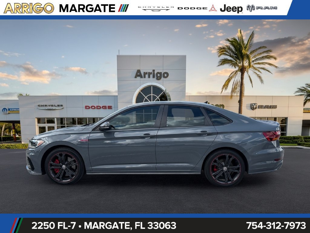 Used 2019 Volkswagen Jetta GLI FWD image 4