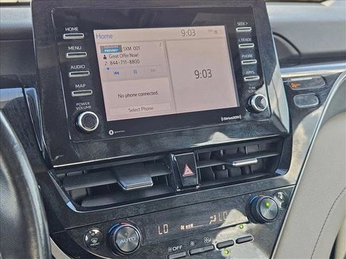 Used 2022 Toyota Camry SE FWD image 14