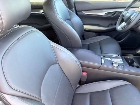 Used 2023 INFINITI QX50 Luxe image 27