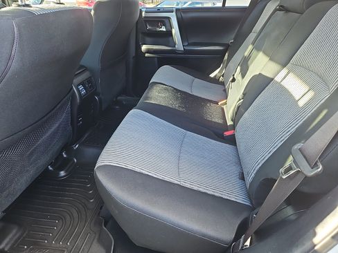 Used 2016 Toyota 4Runner SR5 image 26