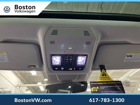 New 2026 Volkswagen Tiguan SE image 19