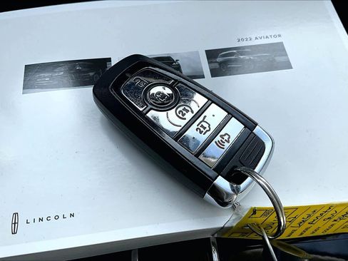 Used 2022 Lincoln Aviator Black Label w/ Dynamic Handling Package image 14