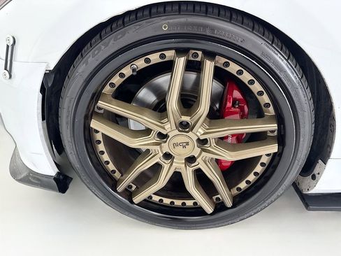 Used 2016 Hyundai Genesis Coupe 3.8 RWD image 26