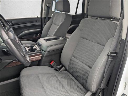 Used 2018 GMC Yukon SLE w/ SLE Value Package image 17