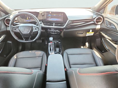 Used 2025 Chevrolet Trax RS w/ Driver Confidence Package FWD image 10