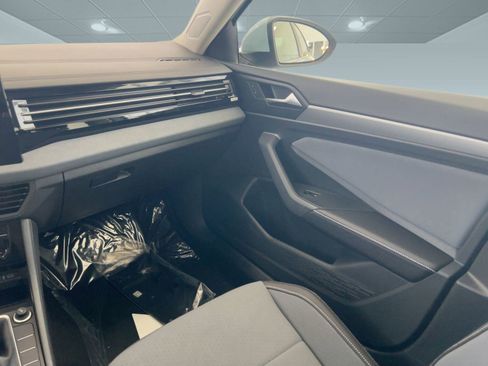 New 2026 Volkswagen Jetta SE image 28