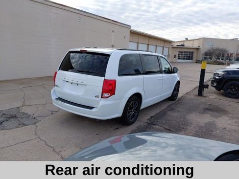 Used 2018 Dodge Grand Caravan GT image 5