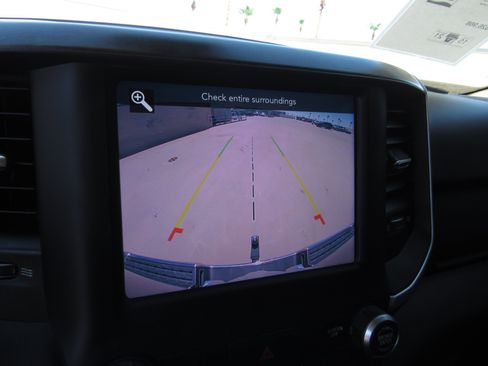 Used 2020 RAM 1500 Big Horn AWD/4WD image 17