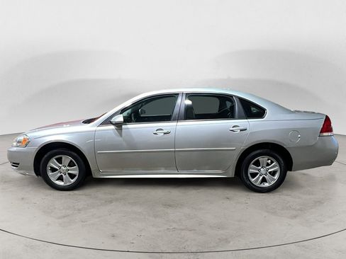 Used 2016 Chevrolet Impala Limited LS image 3