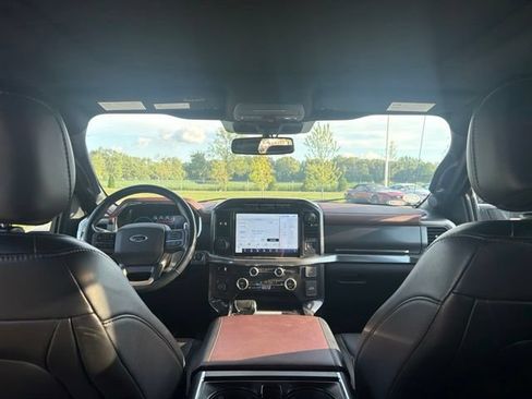 Used 2021 Ford F150 Lariat w/ Equipment Group 502A High AWD/4WD image 17