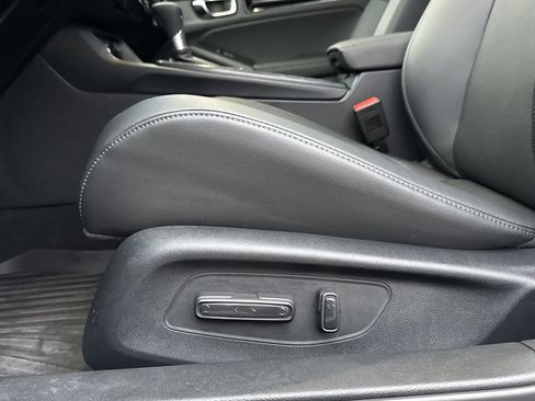 Used 2024 Honda Civic EX-L image 28