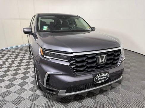 Used 2025 Honda Pilot EX-L image 8