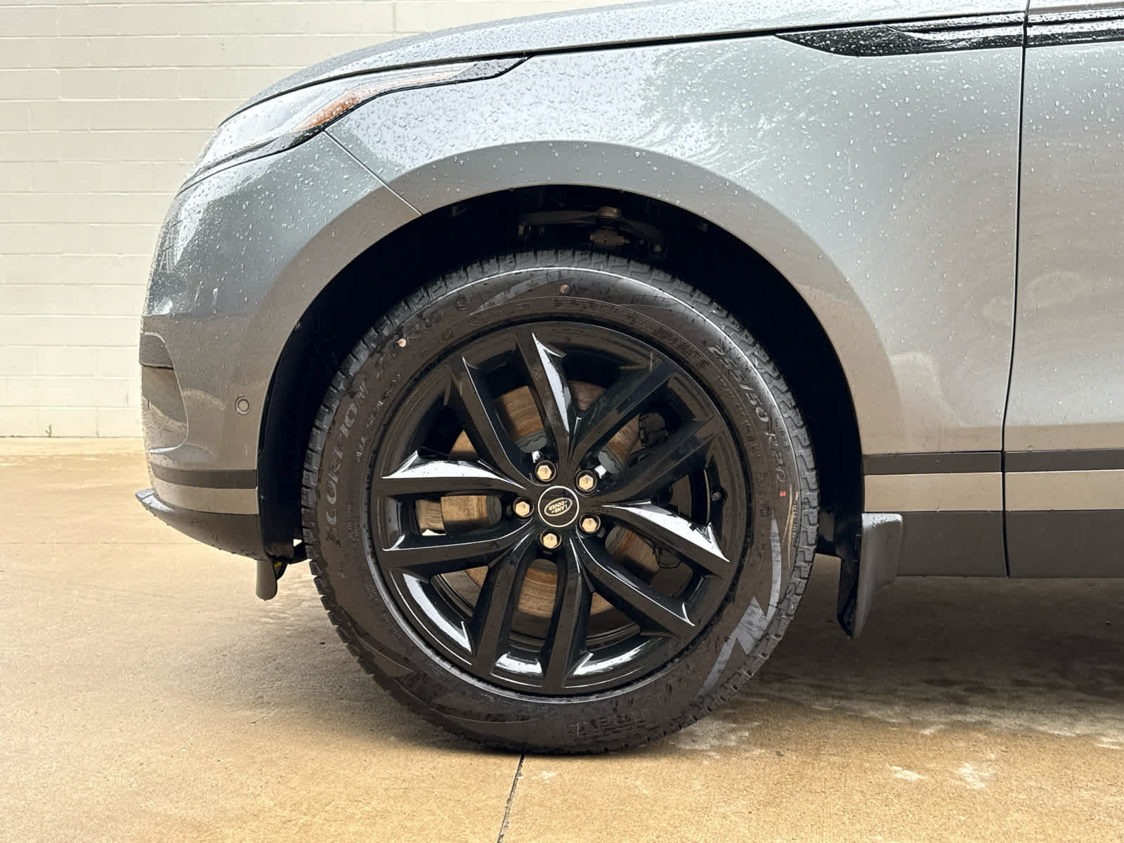 Used 2026 Land Rover Range Rover Velar S AWD/4WD image 6