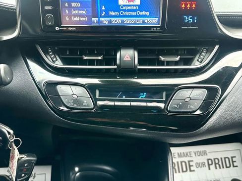 Used 2018 Toyota C-HR image 16